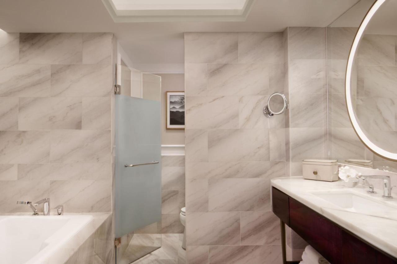 Caroline Astor Two-Bedroom Suite with Balcony